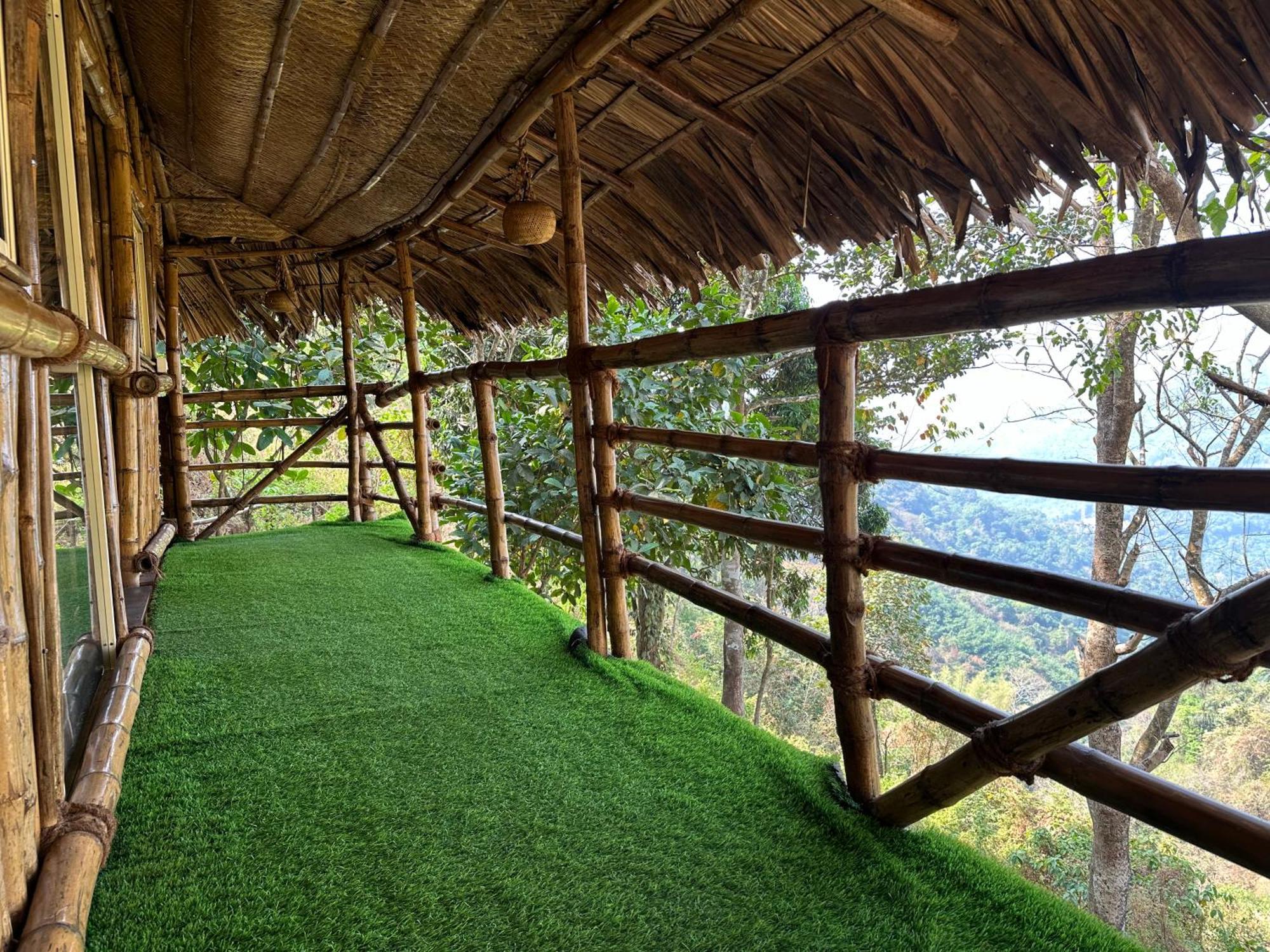 Pīrmed Sunset Valley Kerala Pool Resort - Serene Natural Forest Cottage Stay In Idukki With Sunrise & Sunset Panoramas, Natural Streams & Tranquil Summer Evenings מראה חיצוני תמונה