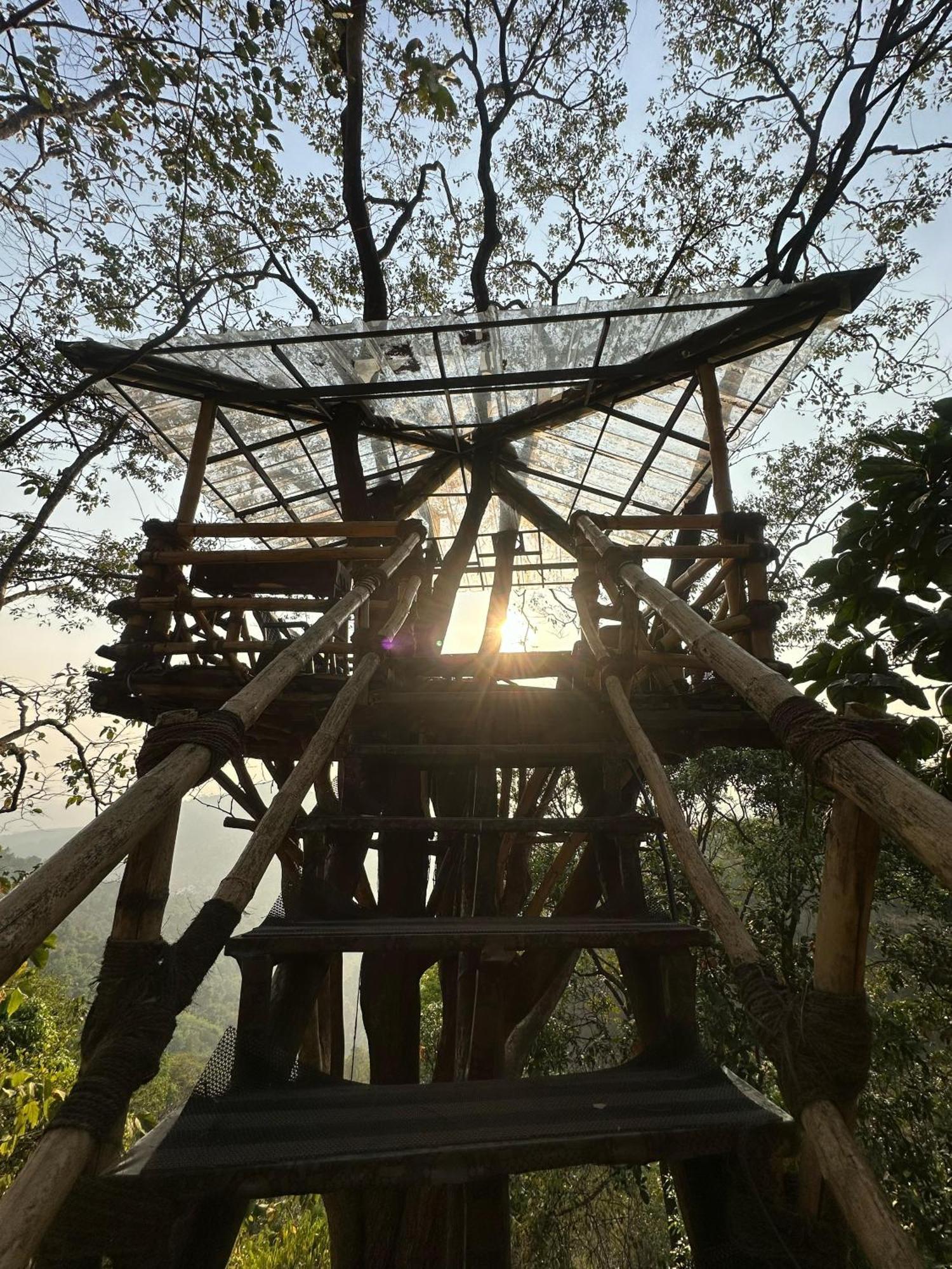 Pīrmed Sunset Valley Kerala Pool Resort - Serene Natural Forest Cottage Stay In Idukki With Sunrise & Sunset Panoramas, Natural Streams & Tranquil Summer Evenings מראה חיצוני תמונה